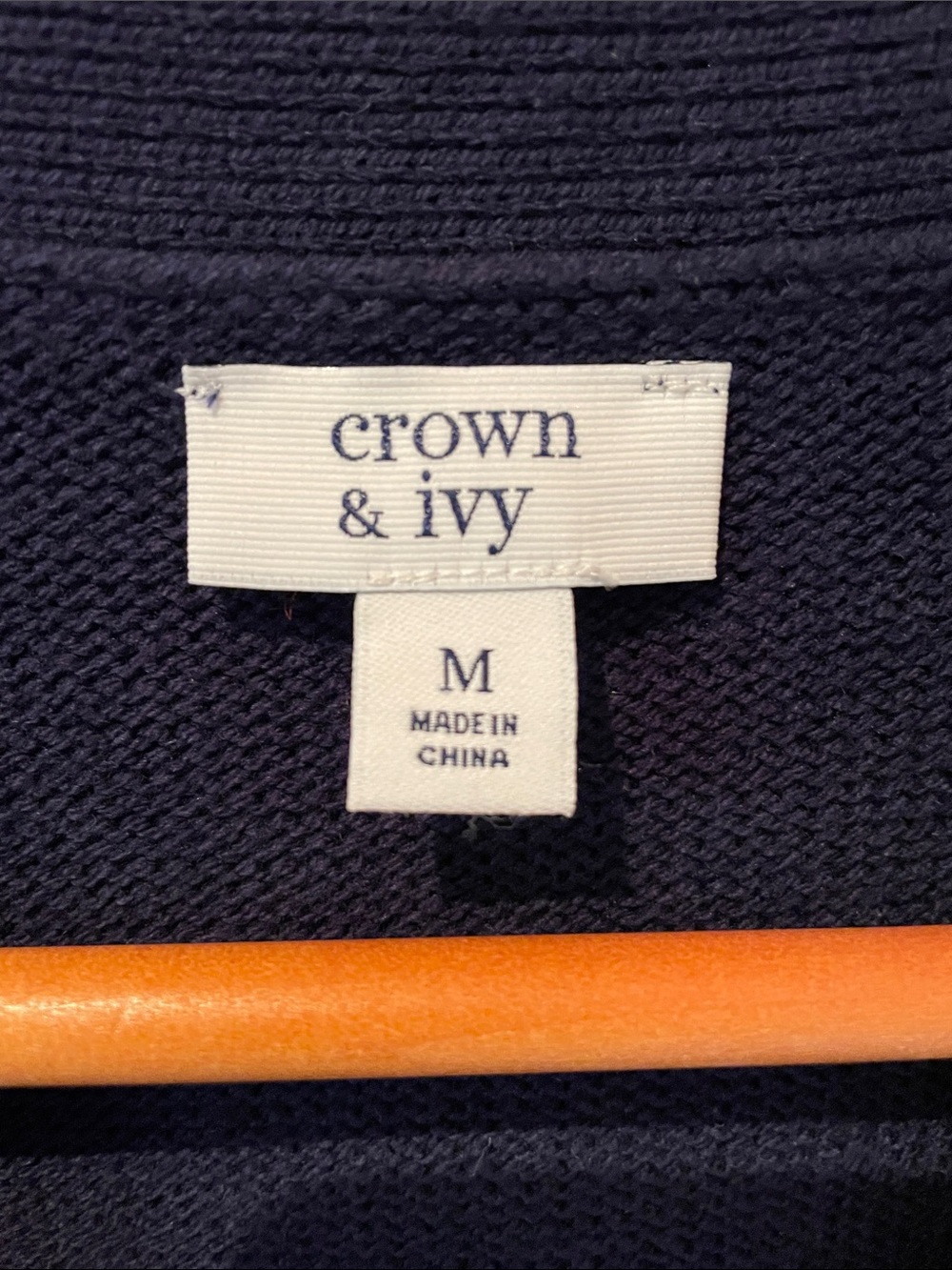 Perfect Condition Crown & Ivy Navy V-Neck Button-Front Cardigan Sz M - Picture 2 of 10